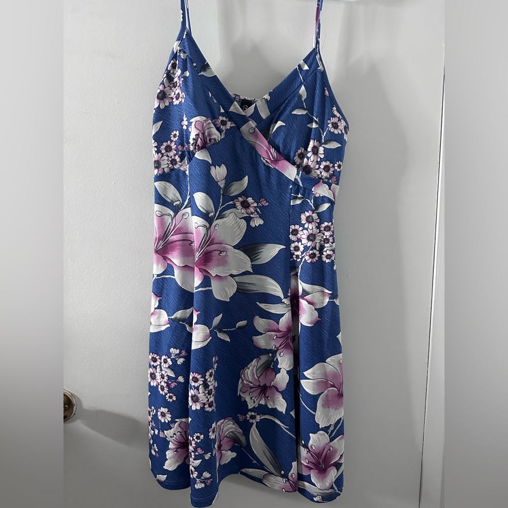 Elegant Floral Maxi Dress in Blue and Pink